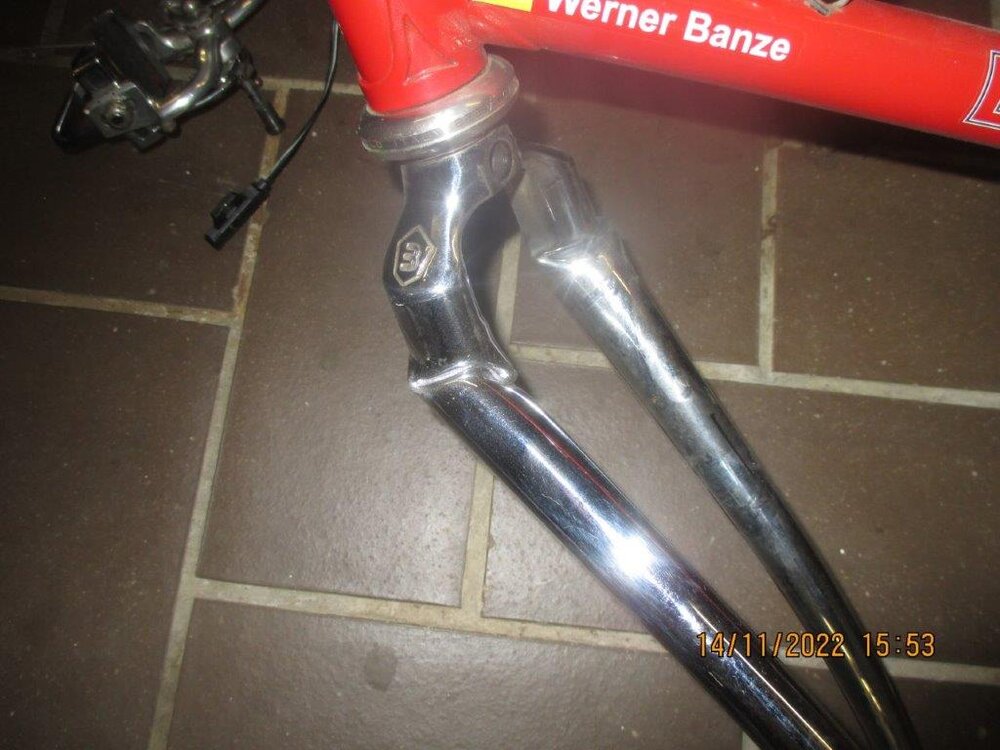 Gabel.thumb.jpg.51487cb70d2f5d636b804c279ade8c36.jpg