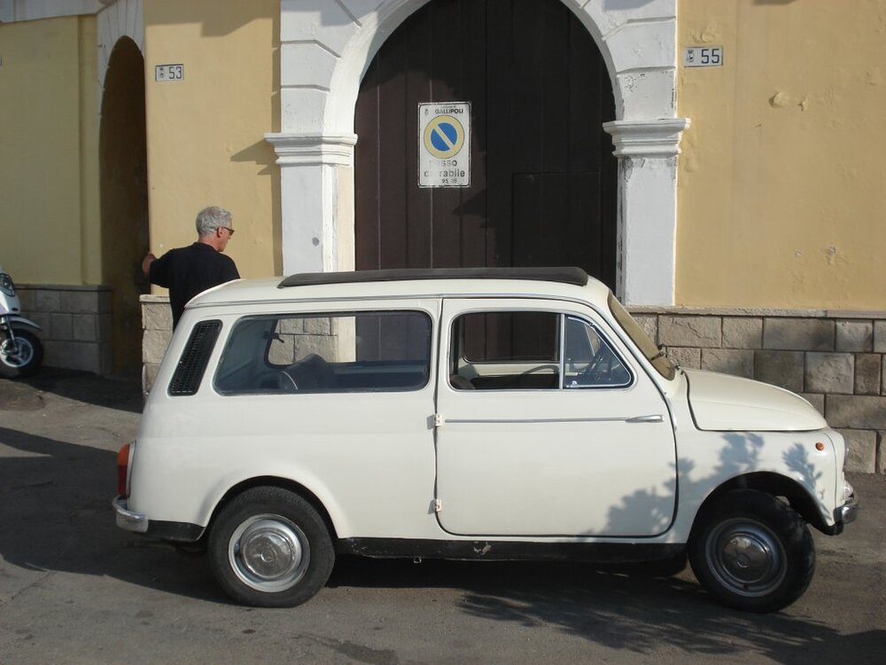 GallipoliFiat600.thumb.jpg.95ce4dd0bbf8c43e041e345583511e90.jpg