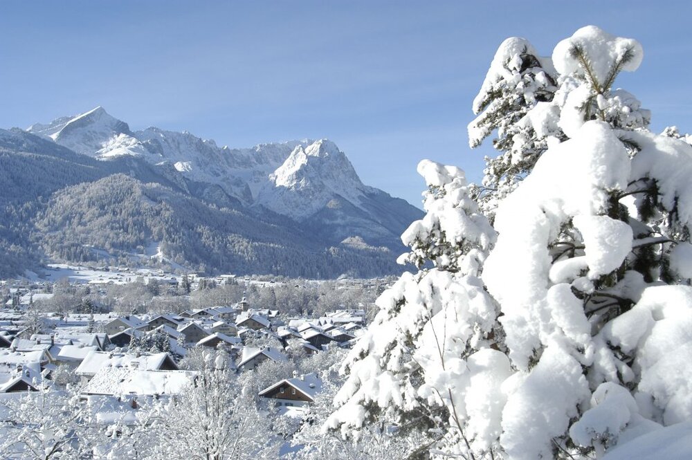 Garmisch_Winter.thumb.jpg.eeee36f67db0dd6a23ecb66f729c62a3.jpg