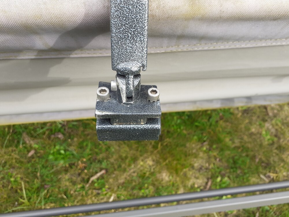 Gepcktrger1.thumb.jpg.64b33c315e5378c6ec5b49cfe53b86c2.jpg