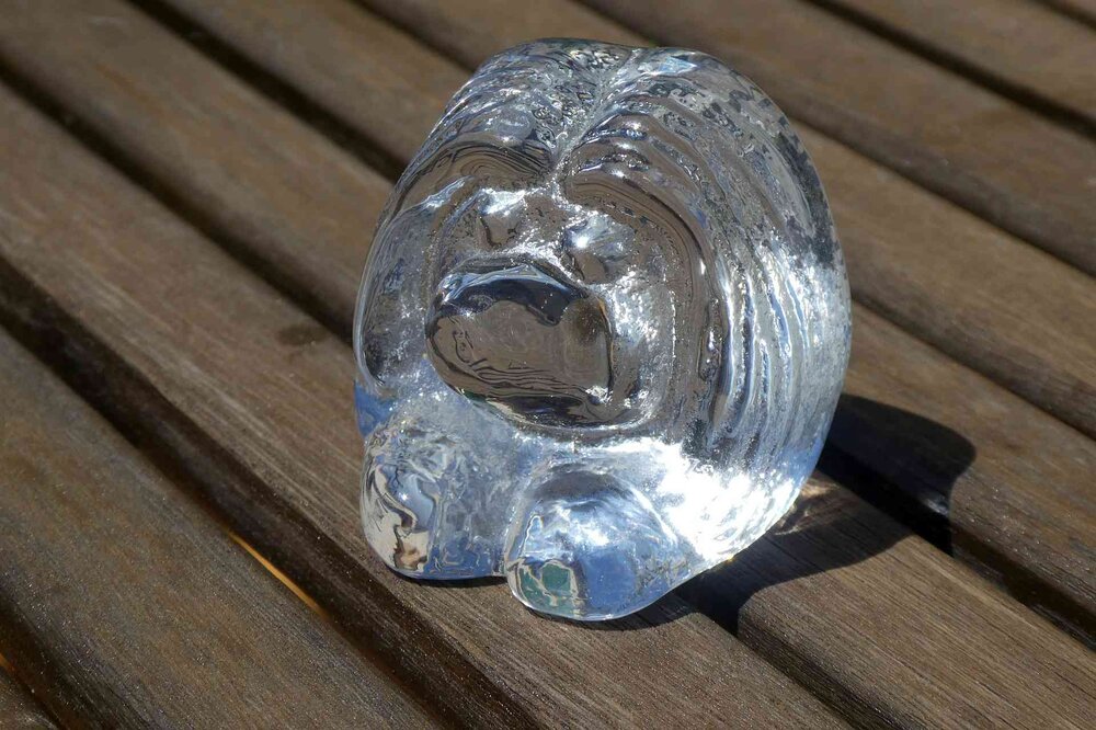 Glas.thumb.jpg.fb647ac8da648695c3d0afc8a1eb0613.jpg