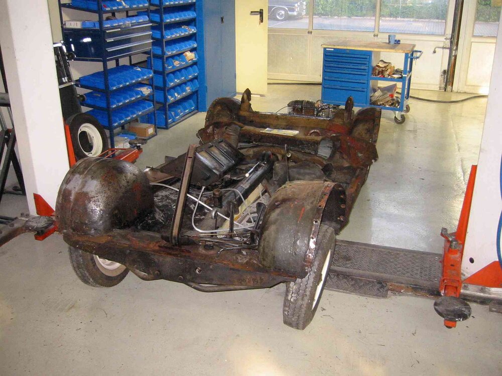 GoggoChassis.thumb.jpg.2808026bb06d76ec72f06faf1c11d260.jpg