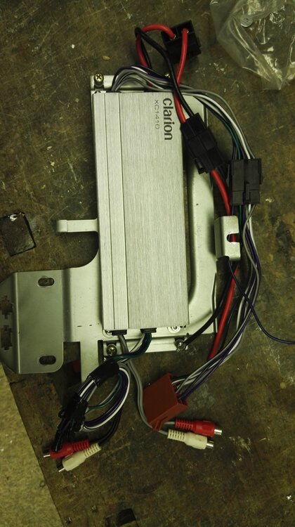 Halter_Clarion_Amp.thumb.jpg.a4b6f44b7ebc5053f4a4960c3e4c193f.jpg
