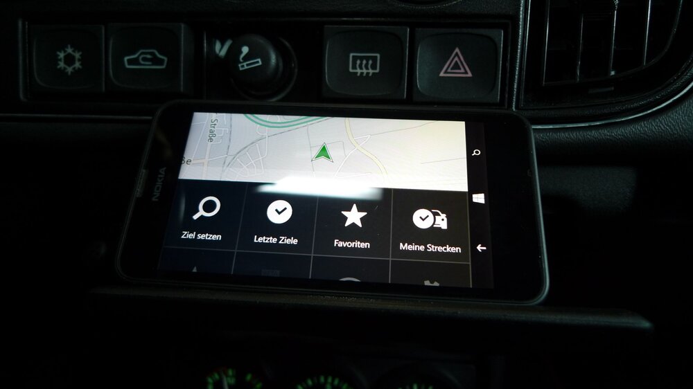 Handy-Navi-Halterung2.thumb.jpg.8b78fc3e6e4d0b88e9510bf31970ffbd.jpg