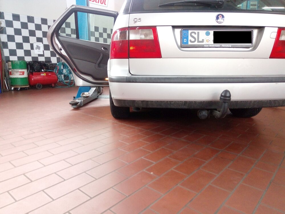 Heckansichtnah.thumb.jpg.ad680b250a5e32c58d7fc778a8f2964a.jpg