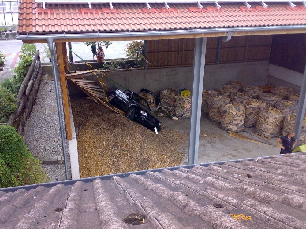 Holz_1.thumb.jpg.2533ee77c4f8b37d0d28f0d59e452882.jpg