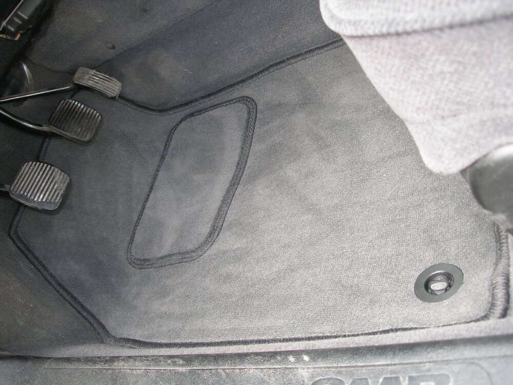 Huether-Teppiche(1).thumb.JPG.b3a1762f06e54ee417b5bf0211751fd2.JPG