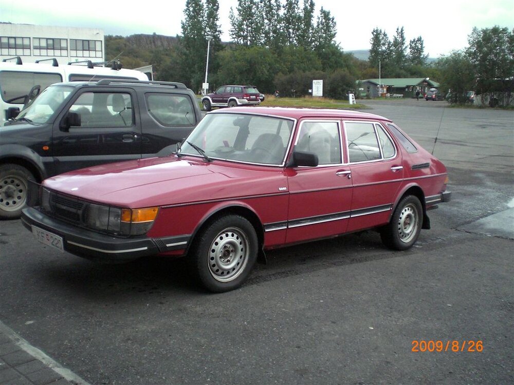 Iceland_Saab_01.thumb.jpg.bfb8aaa4a54ecd43d70f3a7f553815dc.jpg