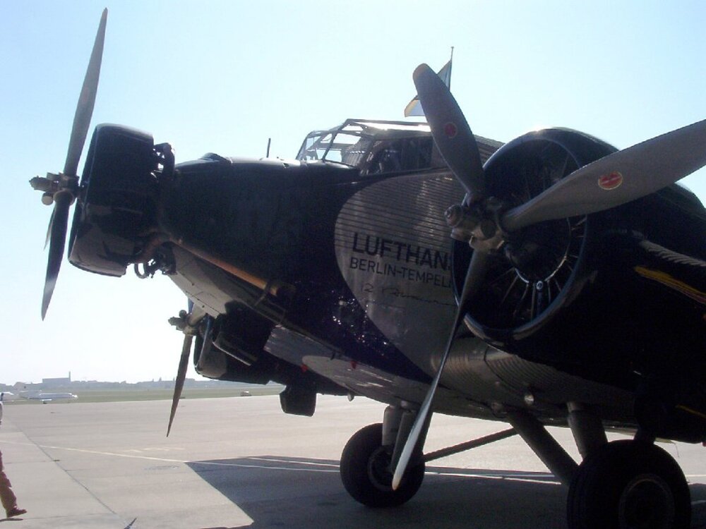 Ju52frSaabforum.thumb.jpg.808d74df7faf5049cc6a5ce88f0f6043.jpg