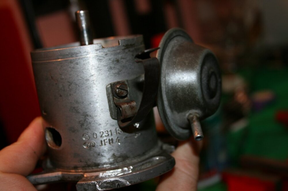 KlammerfrKappe.thumb.jpg.e5e54baa26affba46aa77b083feb1b3b.jpg