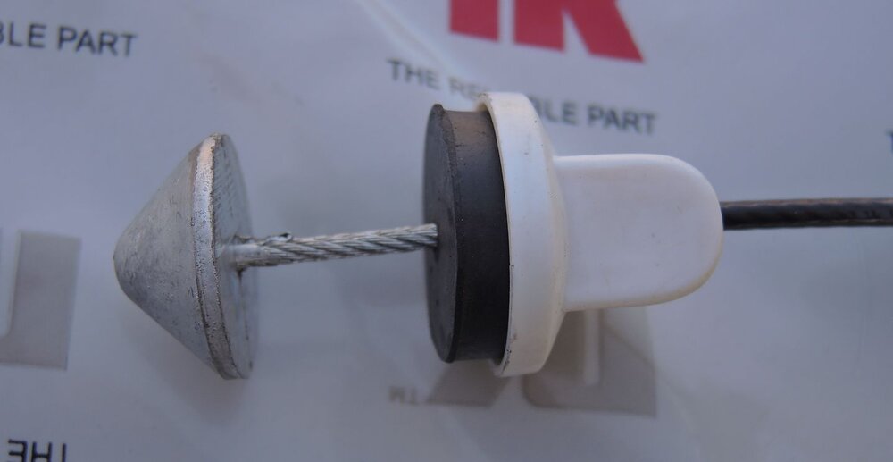 KupplungszugNeu1.thumb.jpg.e59f41966e5dd53dbd6d01e88a738156.jpg