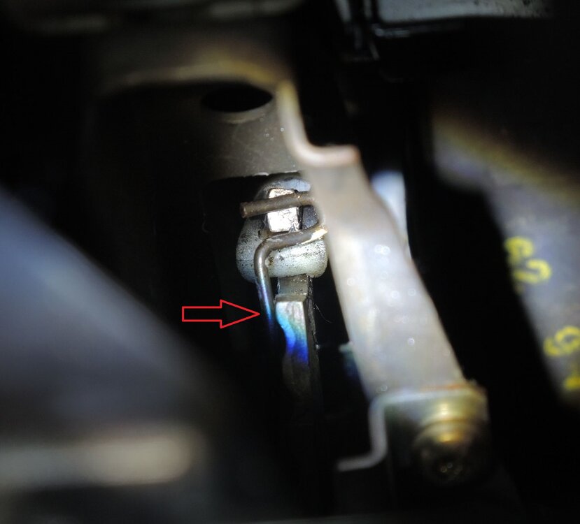 KupplungszugPedalseite.thumb.jpg.0c7f2732f8a975c0f1ced5f37c08dfad.jpg