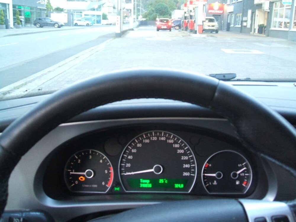 L2.thumb.JPG.cfa0770b65a659d7bd84fe0b6cc4c181.JPG