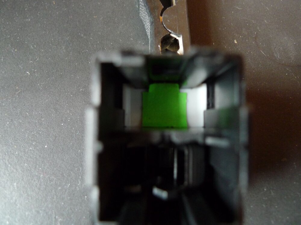 LED-LWR04.thumb.jpg.e3653fa916d0df8ba01d43f122a9f8f1.jpg