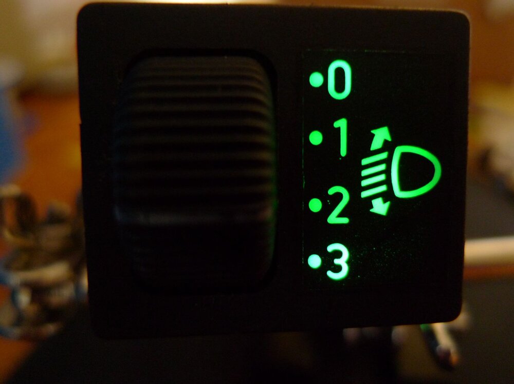 LED-LWR06.thumb.jpg.5c3b06dfbff0d3cc83684c53df070ce1.jpg