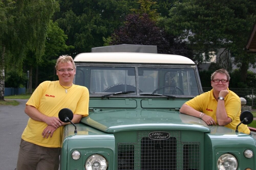 LandyTeam.thumb.jpg.26292fcb782949d331e2b9f6c06459a6.jpg