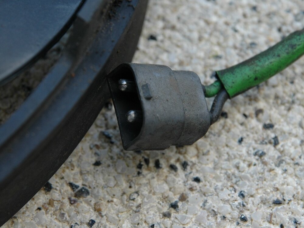 Lfterstecker_1.thumb.JPG.d5b16e18a83374a8e7efaf693f1e3f88.JPG