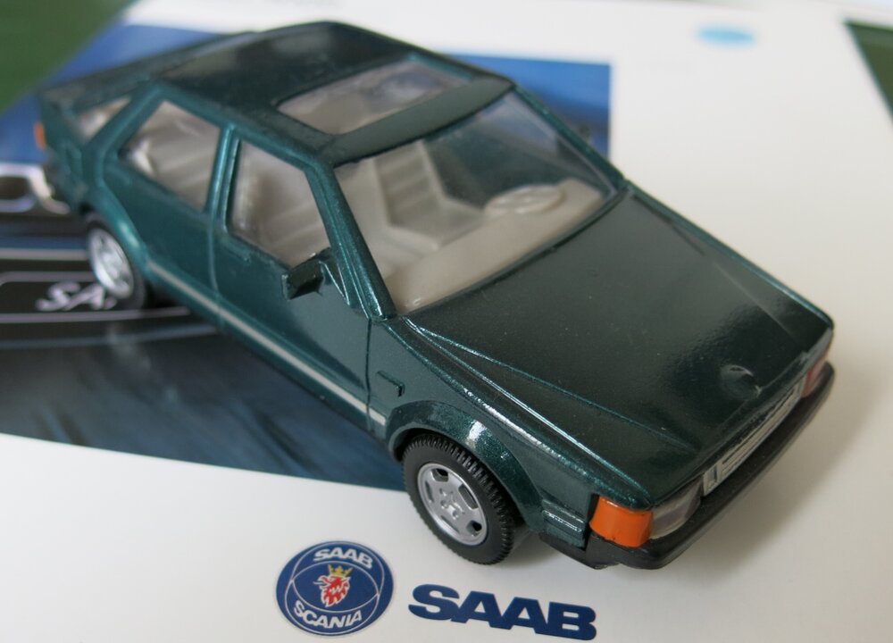Mod9000grn1.thumb.jpg.ebc8ba7b4db9d834337a4f7e87dafef3.jpg