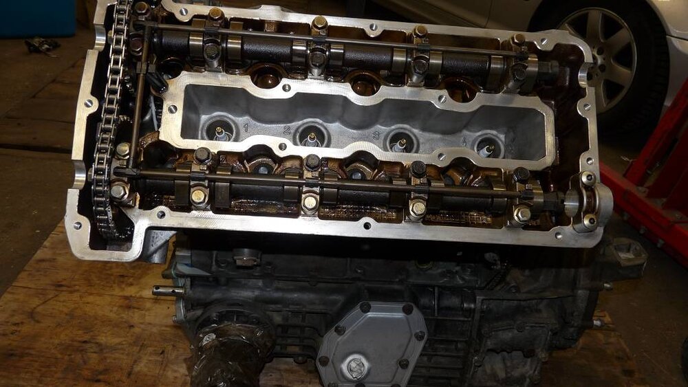 Motor_Zylinderkopf.thumb.jpg.3e235f63a2d293ea442d2878e3c80dd9.jpg