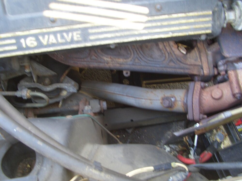 Motorraum.thumb.jpg.b88facbd0d1eb4e9ef312dbc3fa698a9.jpg