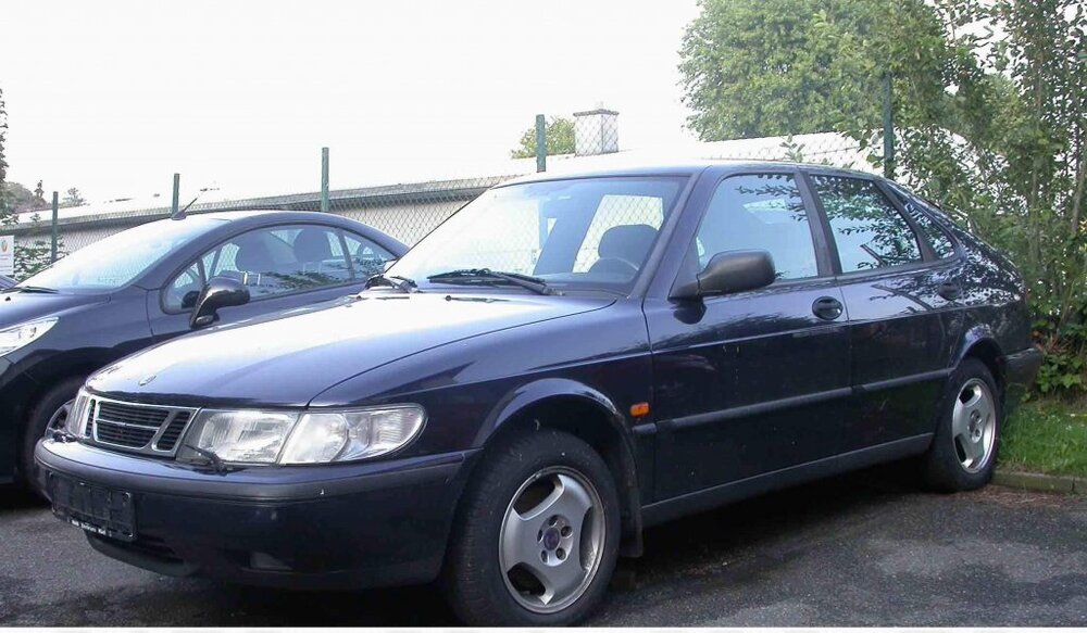 Motorschaden1.thumb.jpg.afa2c1a5abb381fc7d7b289d7b88c4bc.jpg