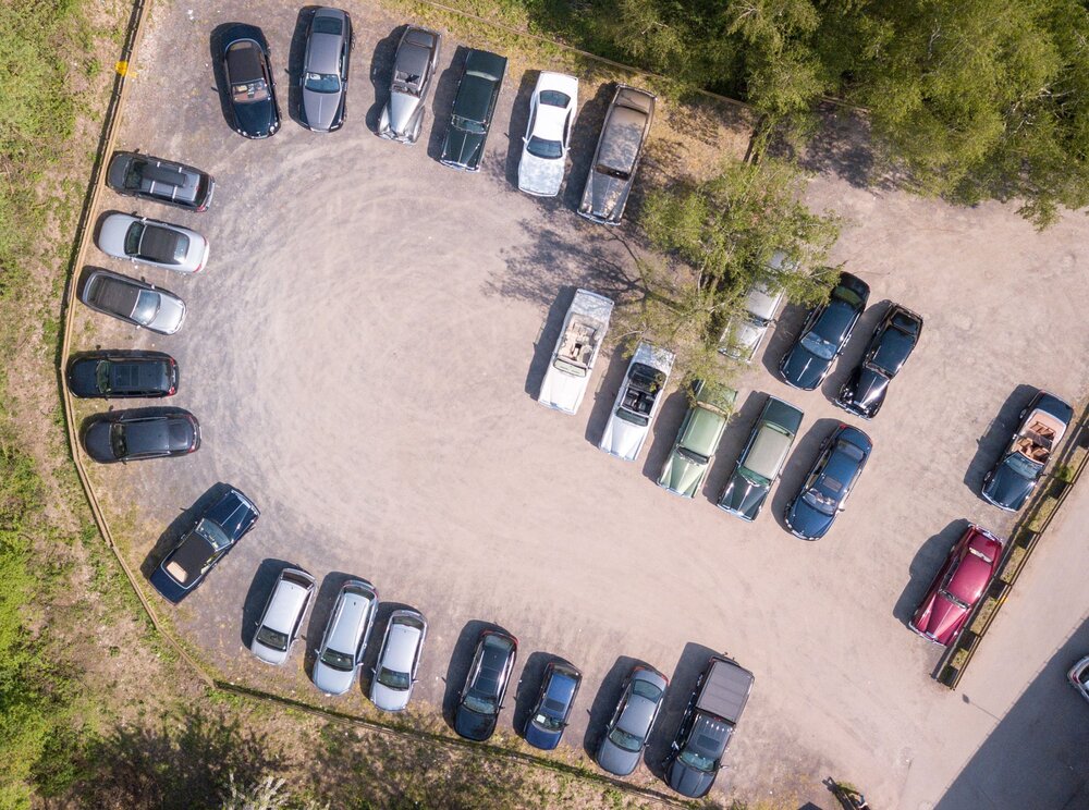 Parkplatz_Luft_3.thumb.jpg.ea7b711007f19eb8726d903619ad731c.jpg