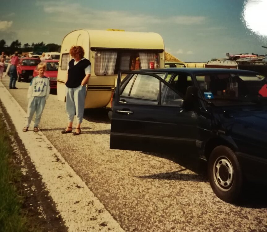 Passat2.thumb.jpg.dde9e4fa180fb0c6245948a1745e2b24.jpg