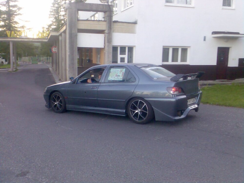 Peugeot_406_tuning.thumb.jpg.487c9b38b32af1f2915852f82e5bf906.jpg