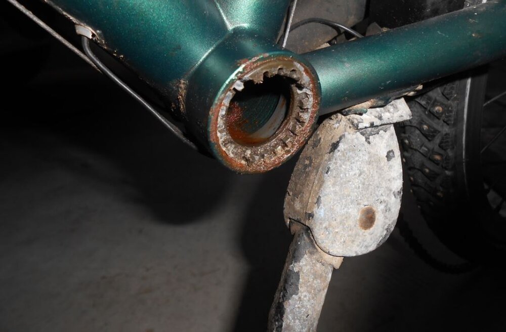 Peugeot_Tretlager_2.thumb.JPG.e24e23259b49a0ede20f74556fcda264.JPG