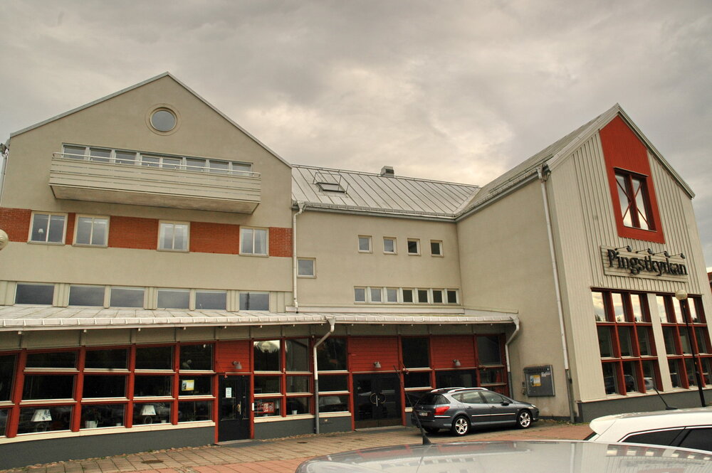 Pfingstkirche_Trollhttan.thumb.jpg.e1454445a08f22ed01f76e29d0aab5ef.jpg