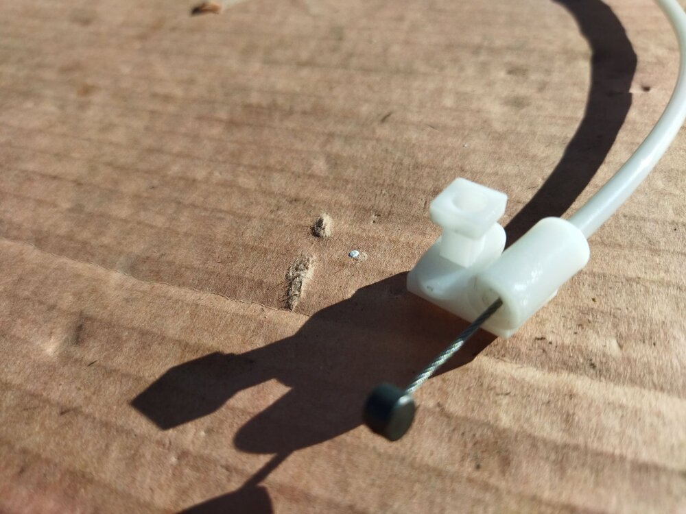 Plastikhalterentriegelt.thumb.jpg.5006426e2004c5348ab5bae36aa2acbb.jpg