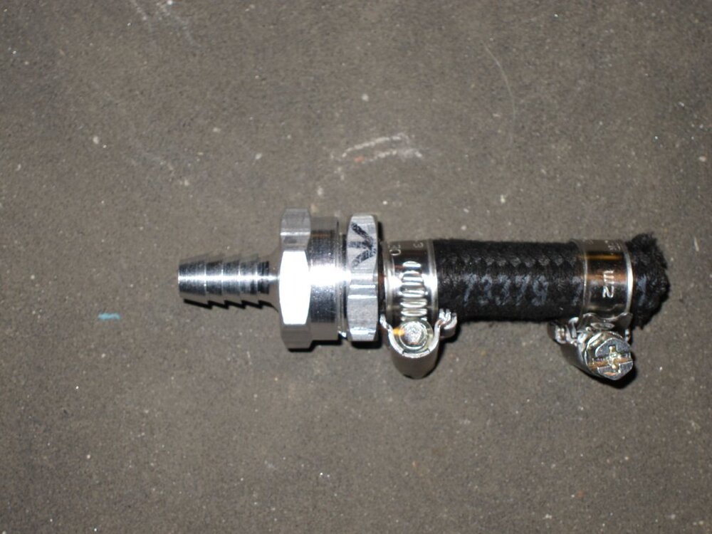 Plrckschlagventil_mit_montiertem_75mm_Schlauch.thumb.jpg.23460449c30872c14a3eec3f9f09b809.jpg