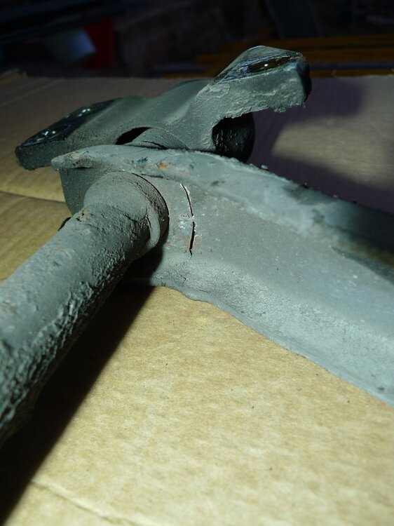 QuerlenkervordererArm02.thumb.jpg.ea264b929975fa2ea49f6514d48ed837.jpg