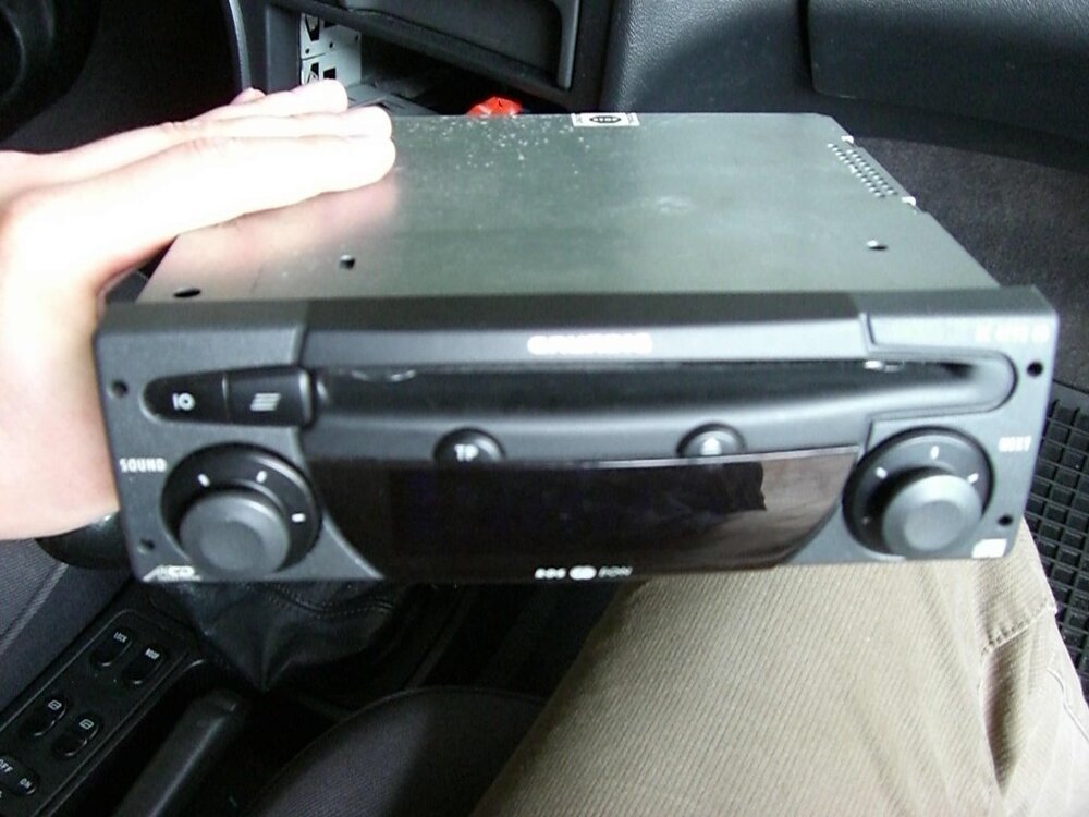 Radio.thumb.jpg.635afa48d2359a931afd0ad8b935cd4d.jpg