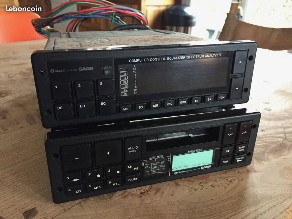 Radio.thumb.jpg.a5af99ea92728e222b1051ef6035bc2e.jpg