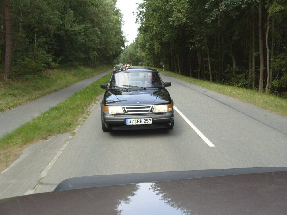 S1051280.thumb.jpg.c2ee7a0d9d01bd51b0e1e2fa7a6b4408.jpg