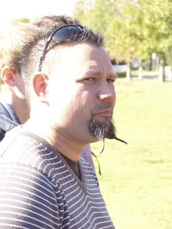 S1053110.thumb.jpg.01aadfc8dbd53983e87774aff098a65c.jpg