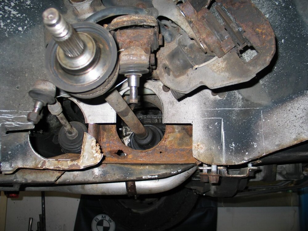 SAAB900AWTreRostI.thumb.jpg.a12ae62de100f3a84e3a7e9bda90b57e.jpg