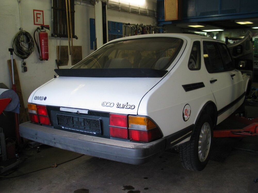 SAAB900Heck.thumb.jpg.85dcee2f557cb95fc8192b8c5c756d3d.jpg