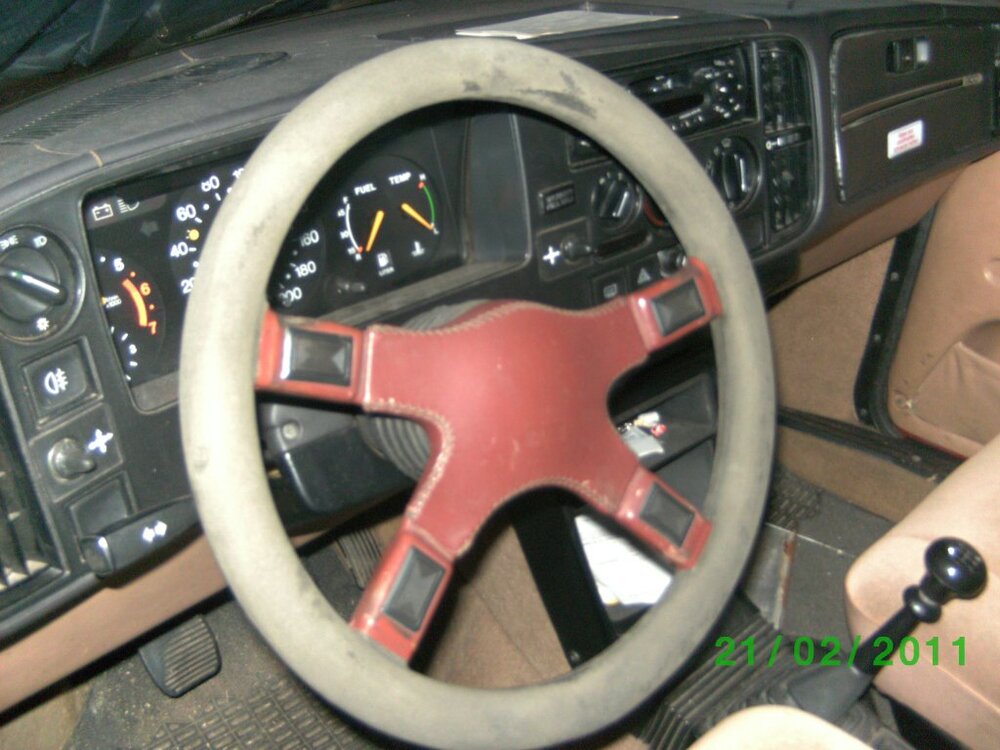 SAAB900Sportlenkrad.thumb.jpg.be6896a1c9473d537e7c379e277d08de.jpg