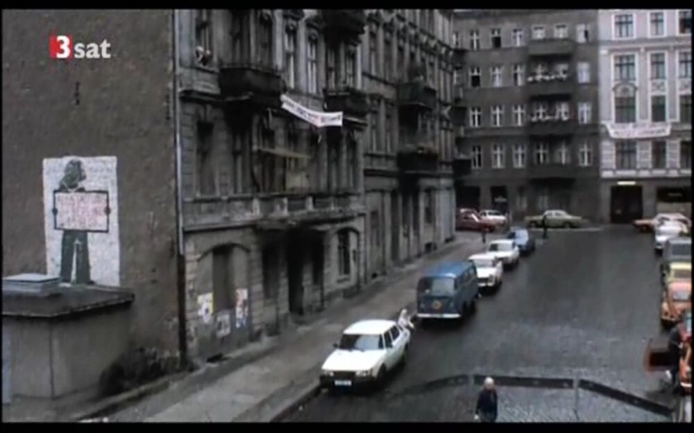SAAB900_Berlin_Chamissoplatz.thumb.jpg.7a8094e9dc0a0d8351ef40a9e975e31d.jpg