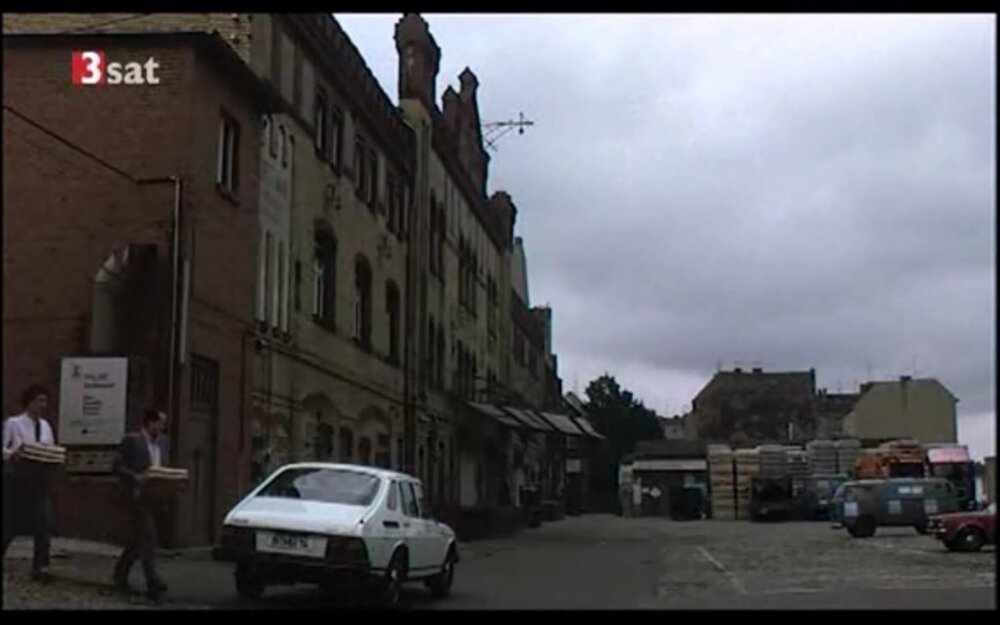 SAAB900_Berlin_Chamissoplatz_2.thumb.jpg.77d51c064832c258356b325407165fe2.jpg