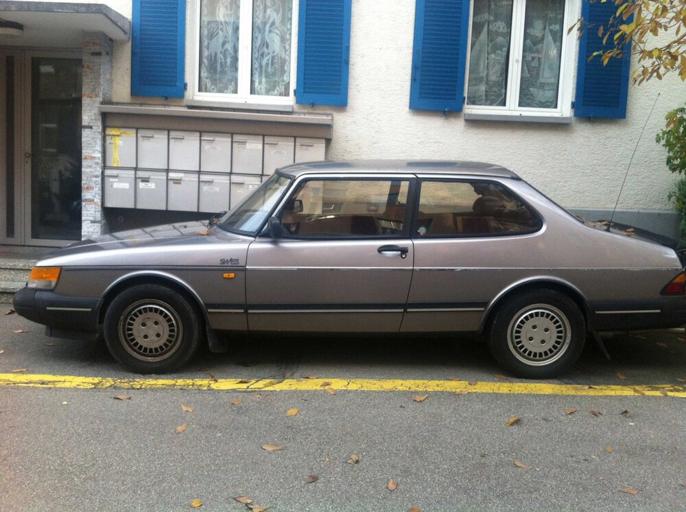 SAAB900i-09.thumb.jpg.a849372592a6e7cedda2e14d79b81078.jpg