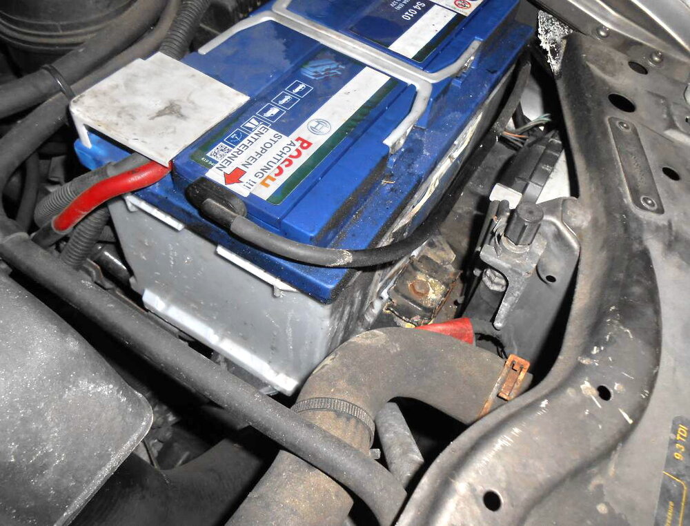 Saab-Batterie3.thumb.jpg.eaaf45384fad2f3e54a2d72ed219265d.jpg