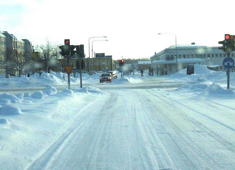 Saab-Jan10-Einfahrt7b.thumb.jpg.791634db944abb3b7fd735349da40bc2.jpg