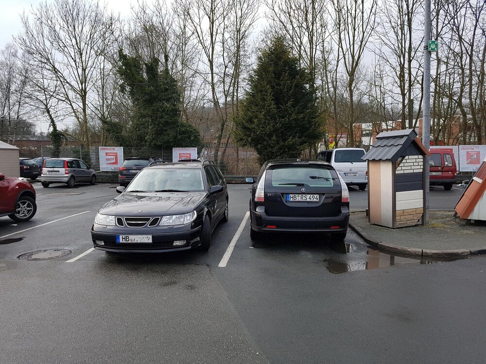 Saab.thumb.jpg.63bb02850c10f6f61e2cd57f66614d53.jpg