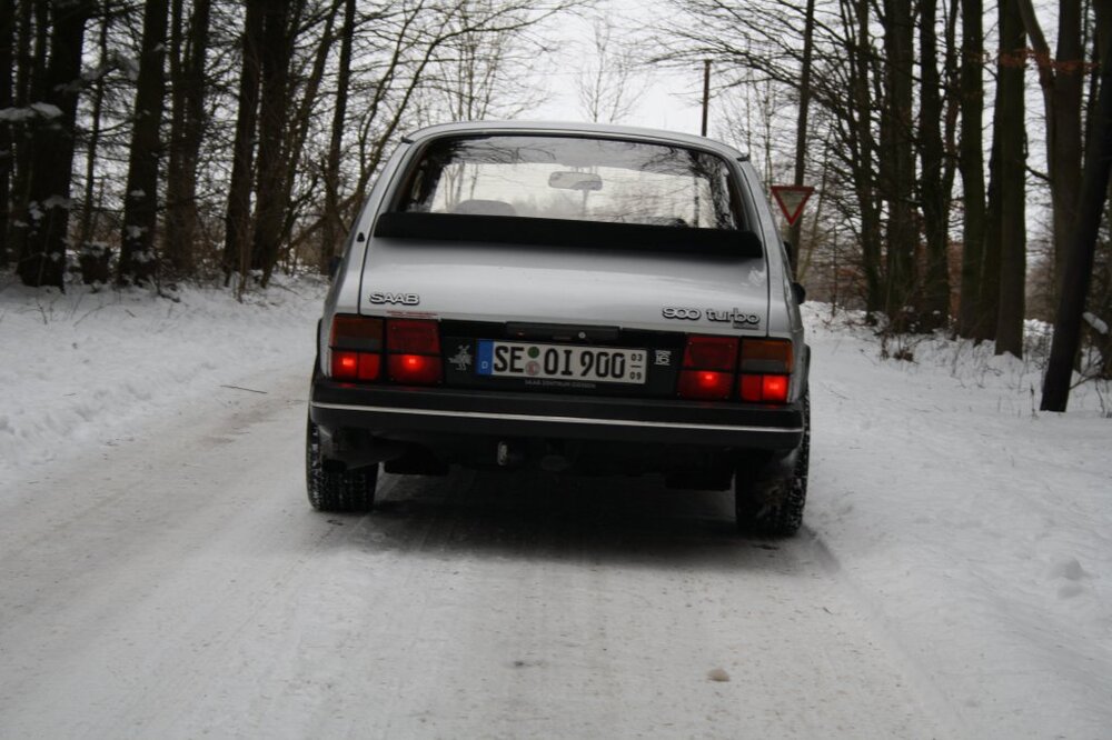 Saab016.thumb.jpg.e607e8c2ae2f7bcd2f3cd3f8ba50dfba.jpg