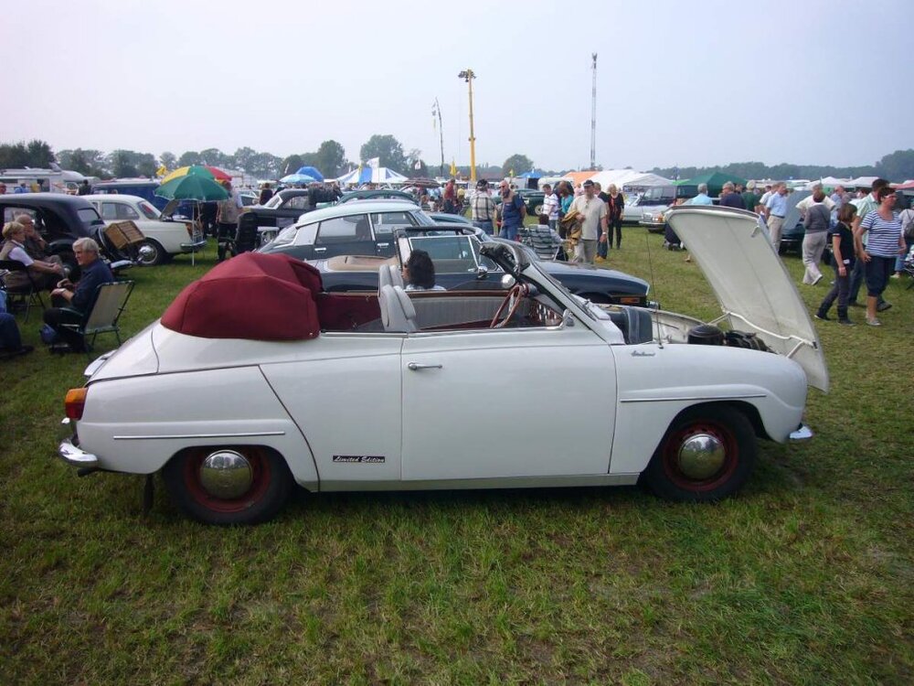 Saab1.thumb.jpg.cb7da470fc46463e60efdad5cc053fd2.jpg