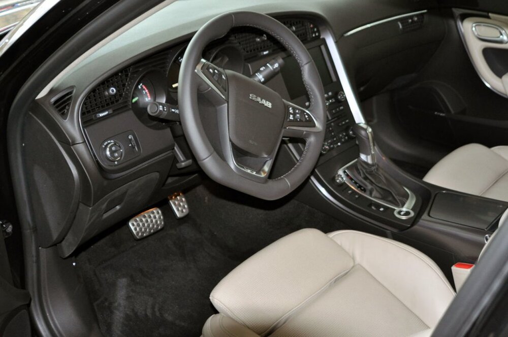 Saab9-5024.thumb.jpg.5b97227a9c4c8c02f9c81fcf39f71219.jpg