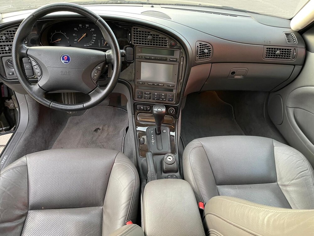 Saab9-5AeroCockpit.thumb.jpg.568267929b53d8d5b30ada704a8ce964.jpg